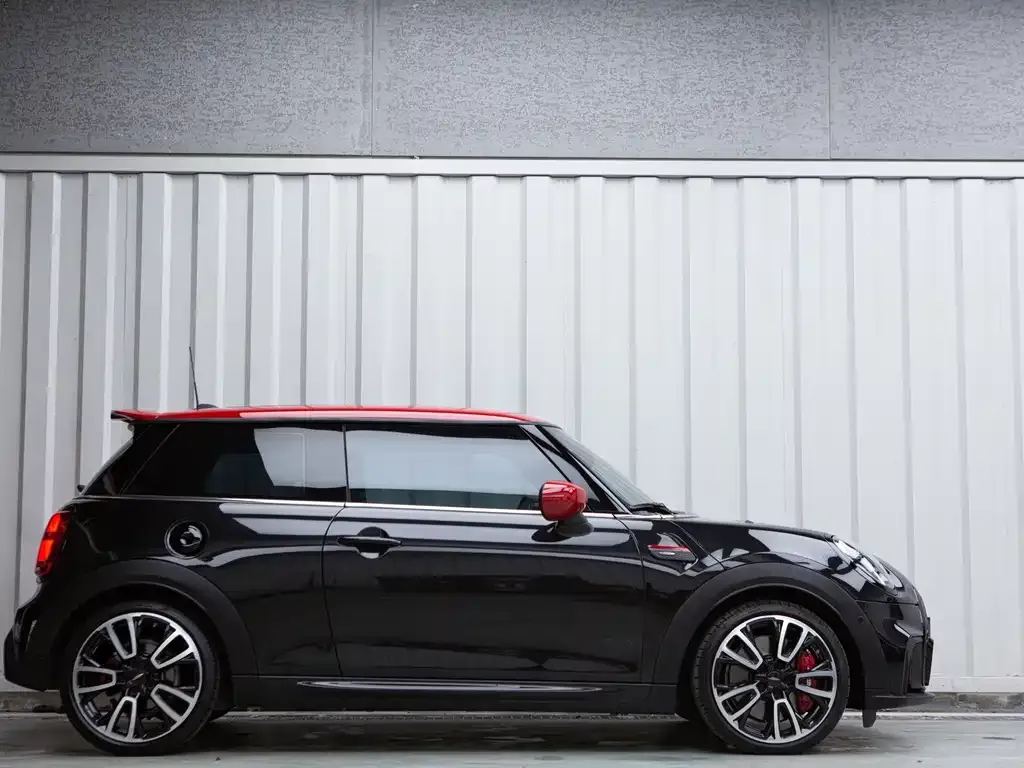 MINI JCW (John Cooper Works) — фото 9
