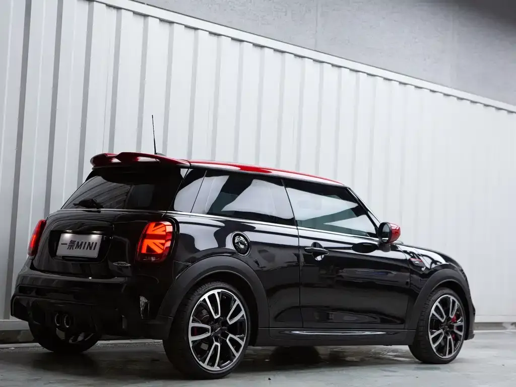 MINI JCW (John Cooper Works) — фото 4