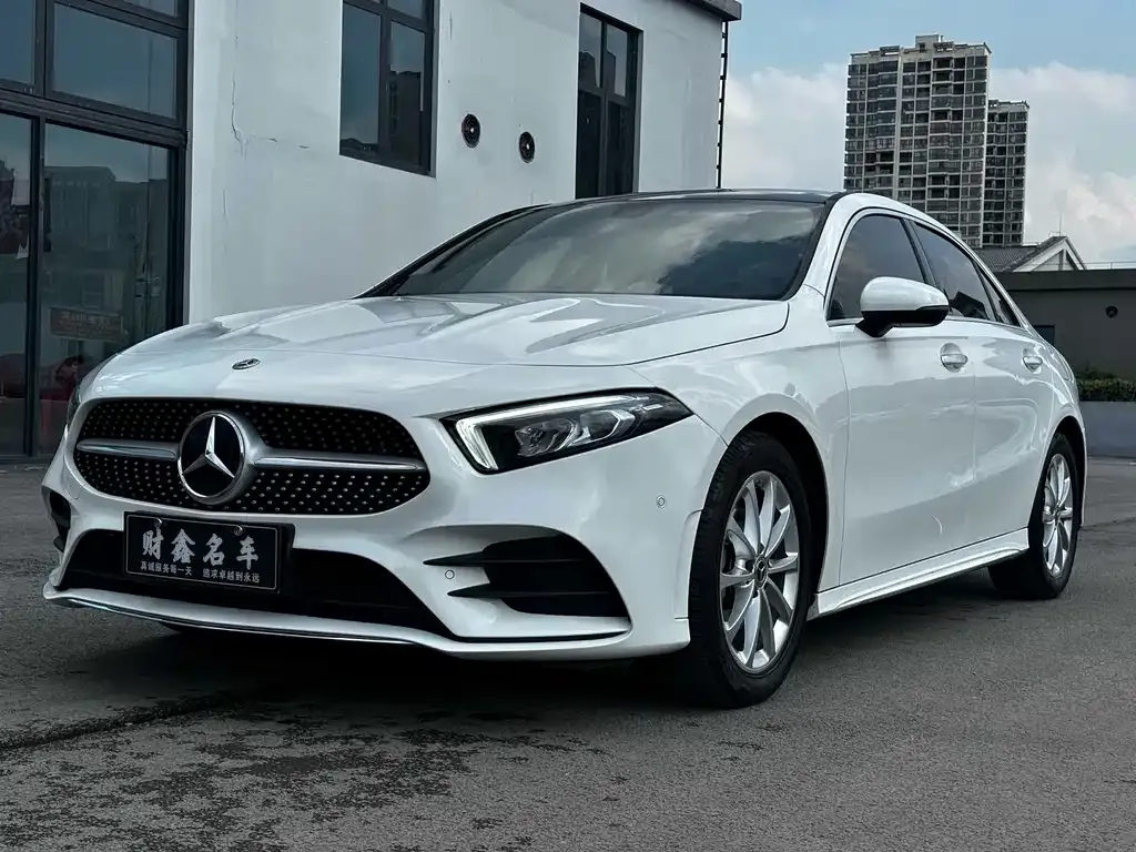 Mercedes-Benz A-Class — фото 1
