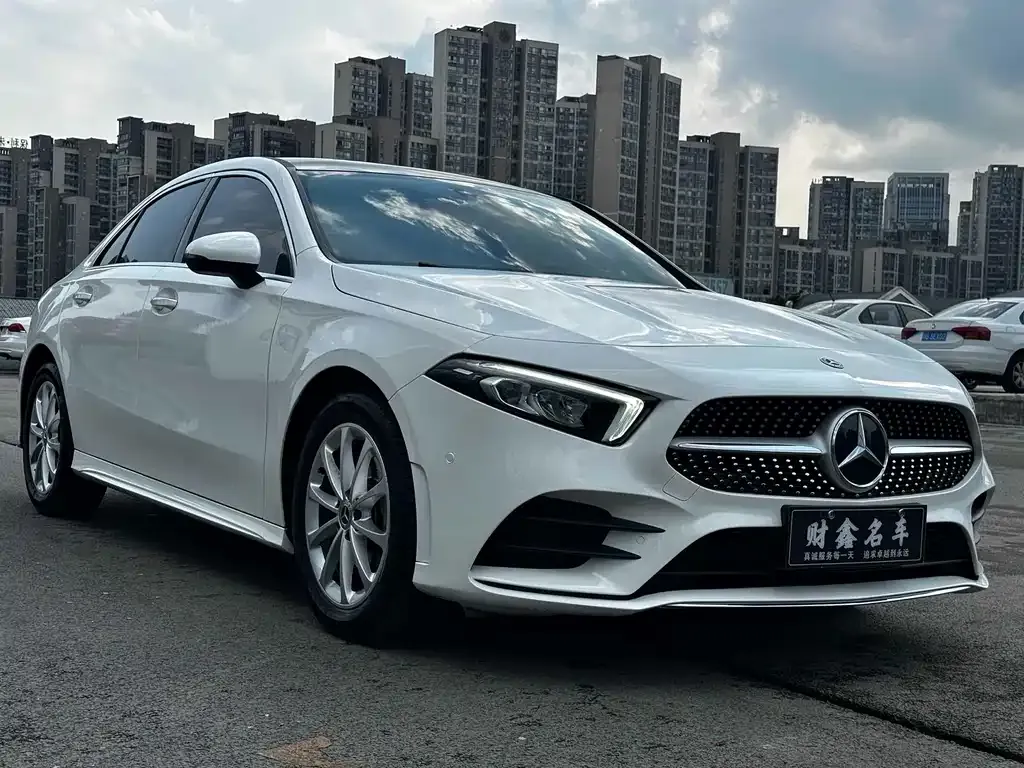 Mercedes-Benz A-Class — фото 8