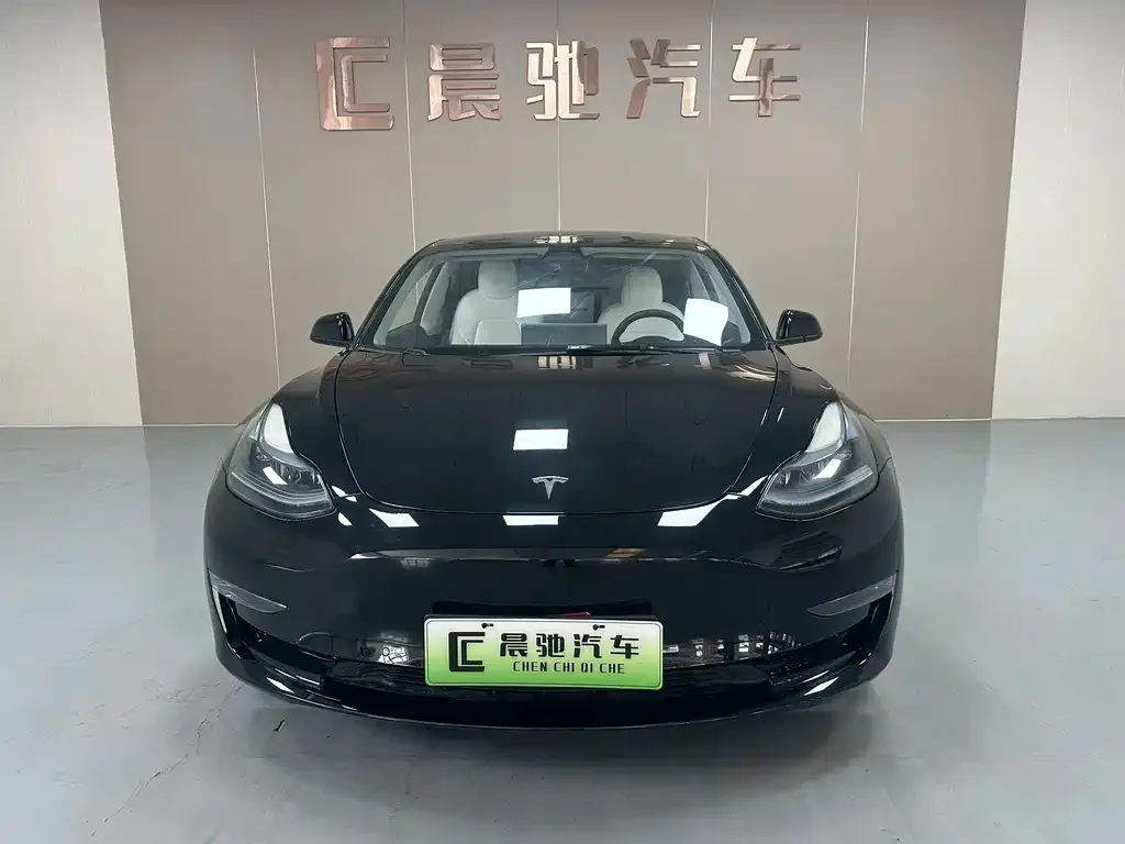 Tesla Model 3 — фото 8