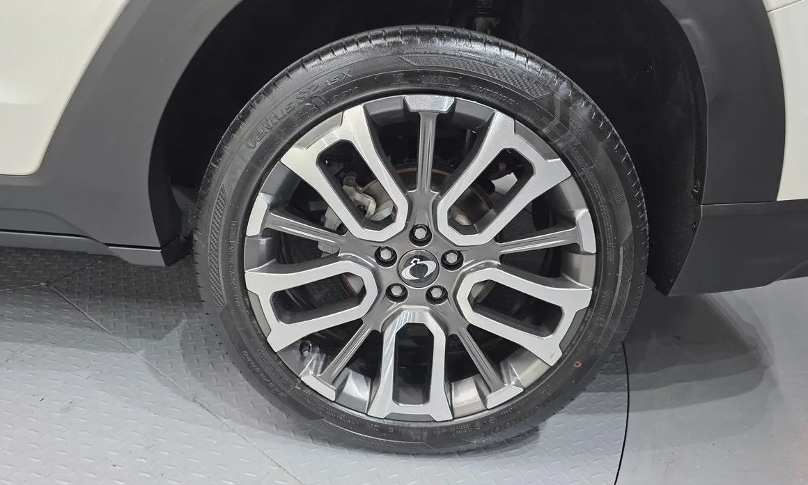 KG Mobility (Ssangyong) Torres — фото 9