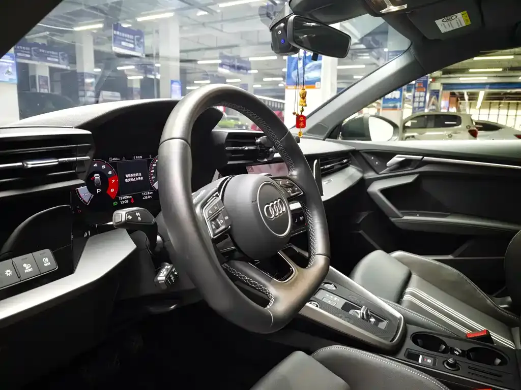 Audi A3 — фото 8