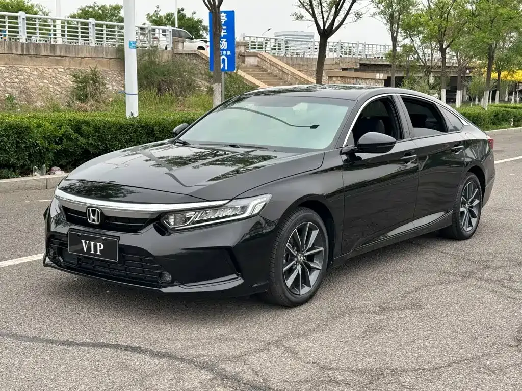 Honda Inspire — фото 1