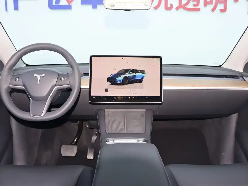 Tesla Model Y — фото 2