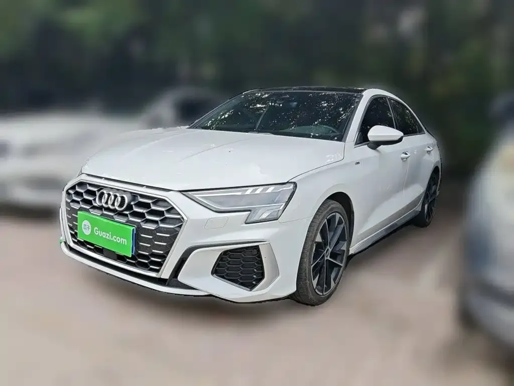 Audi A3 — фото 1