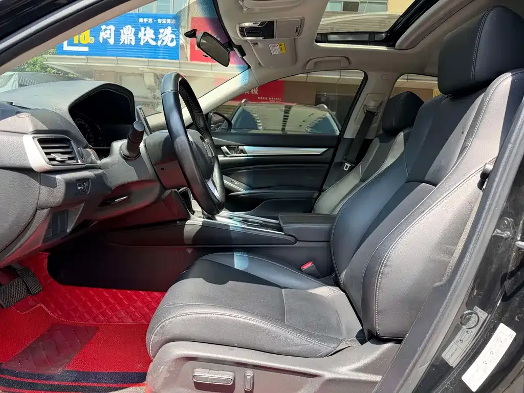 Honda Accord — фото 4