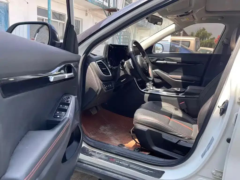 Kia KX3 — фото 3