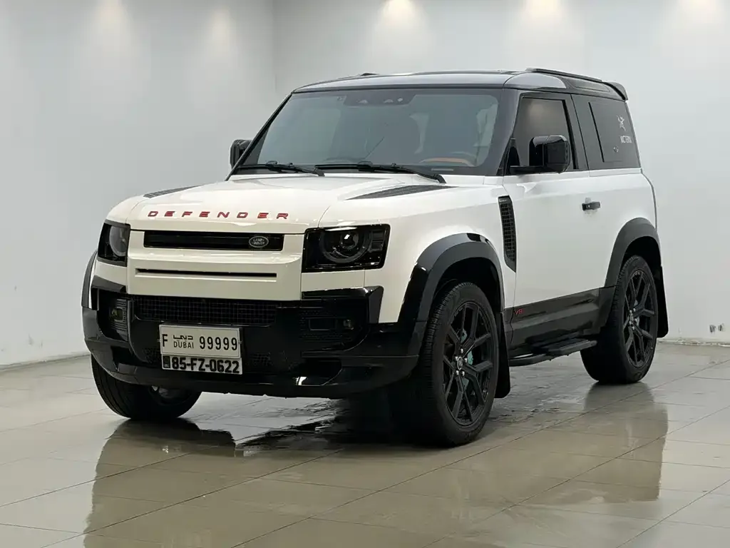 Land Rover Defender — фото 1