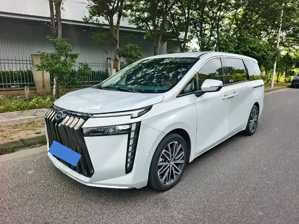 GAC Motor Trumpchi E8 — фото 1