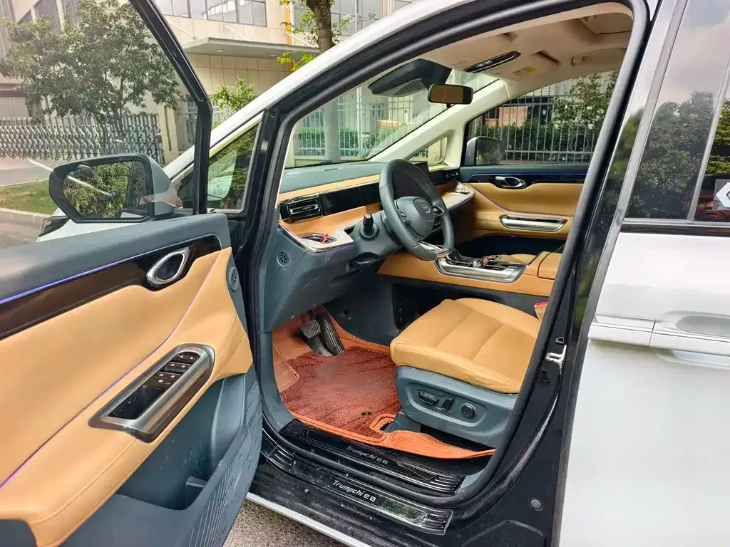GAC Motor Trumpchi E8 — фото 6