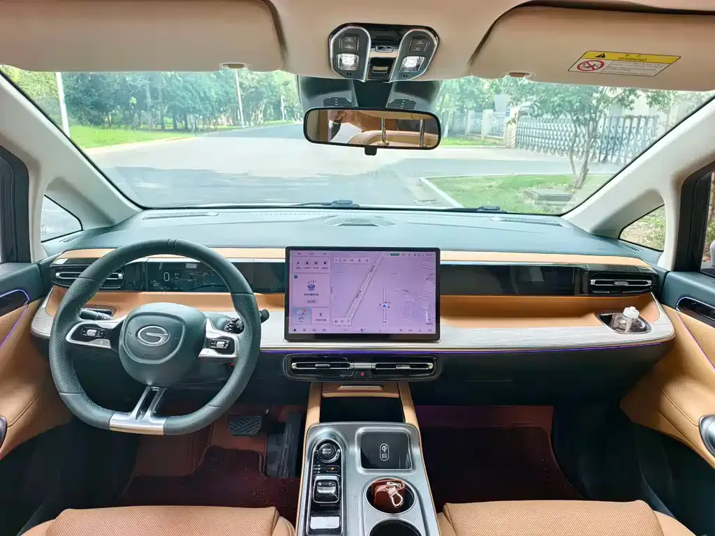 GAC Motor Trumpchi E8 — фото 3