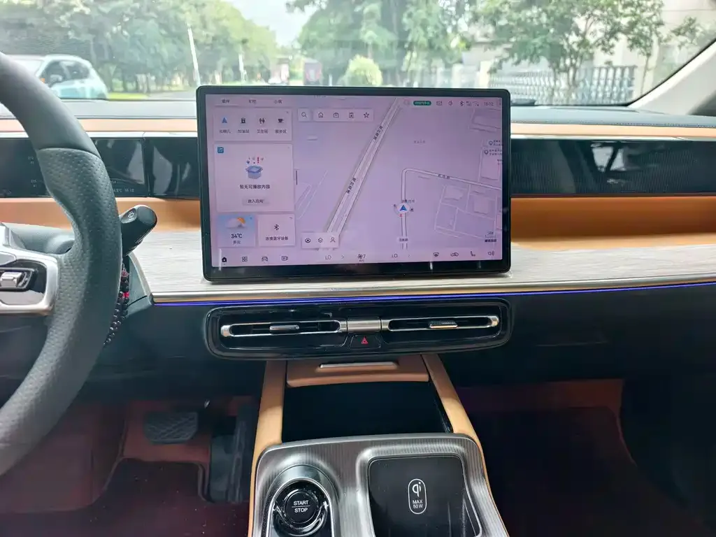 GAC Motor Trumpchi E8 — фото 2