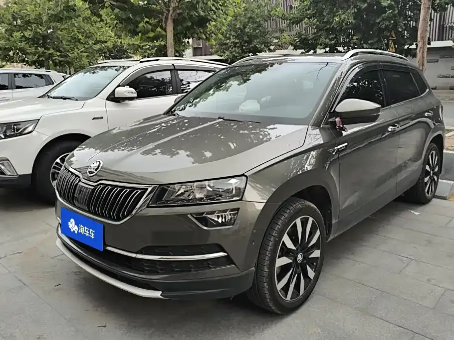 Skoda Karoq — фото 1