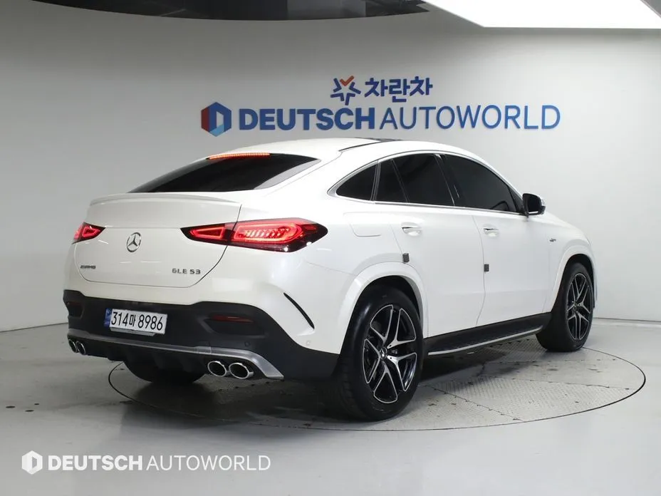 Mercedes-Benz GLE-Class — фото 6