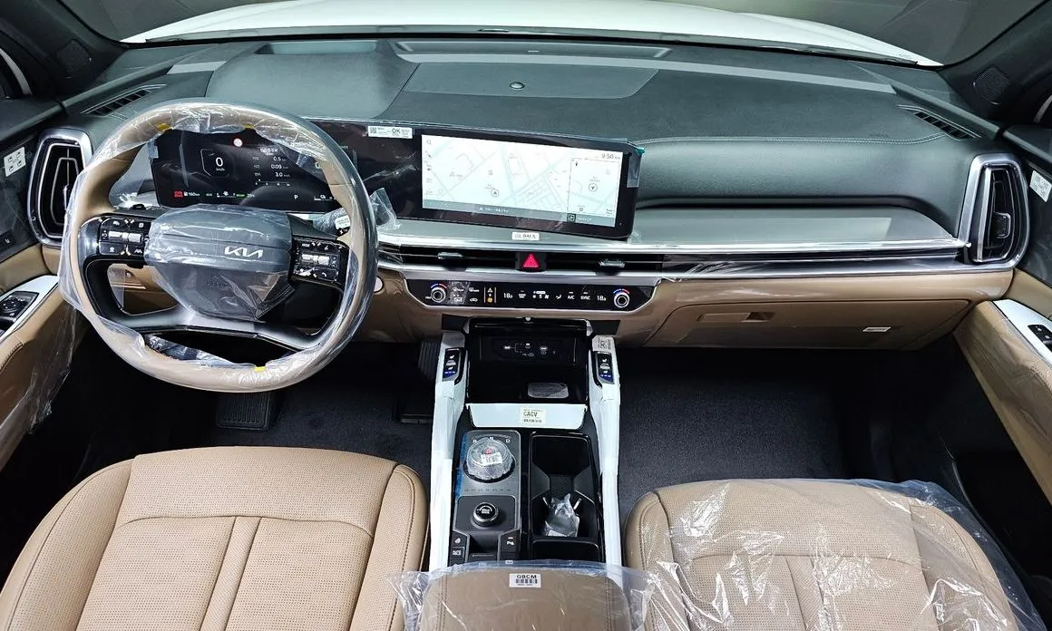Kia Sorento — фото 8