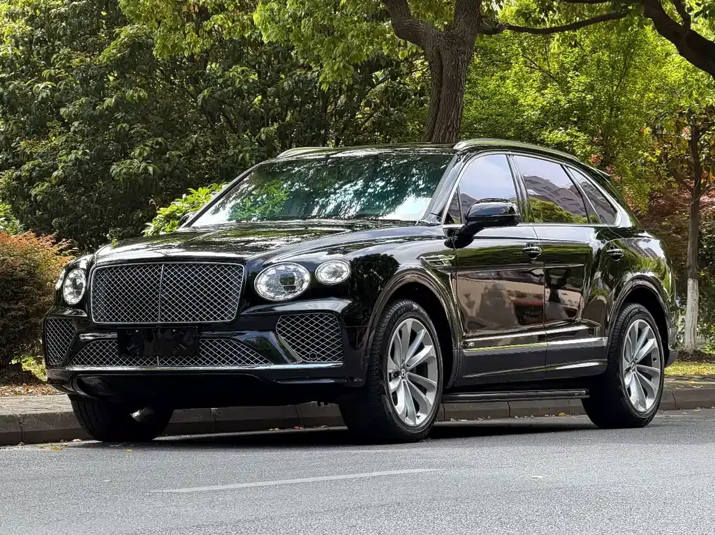 Bentley Bentayga — фото 1