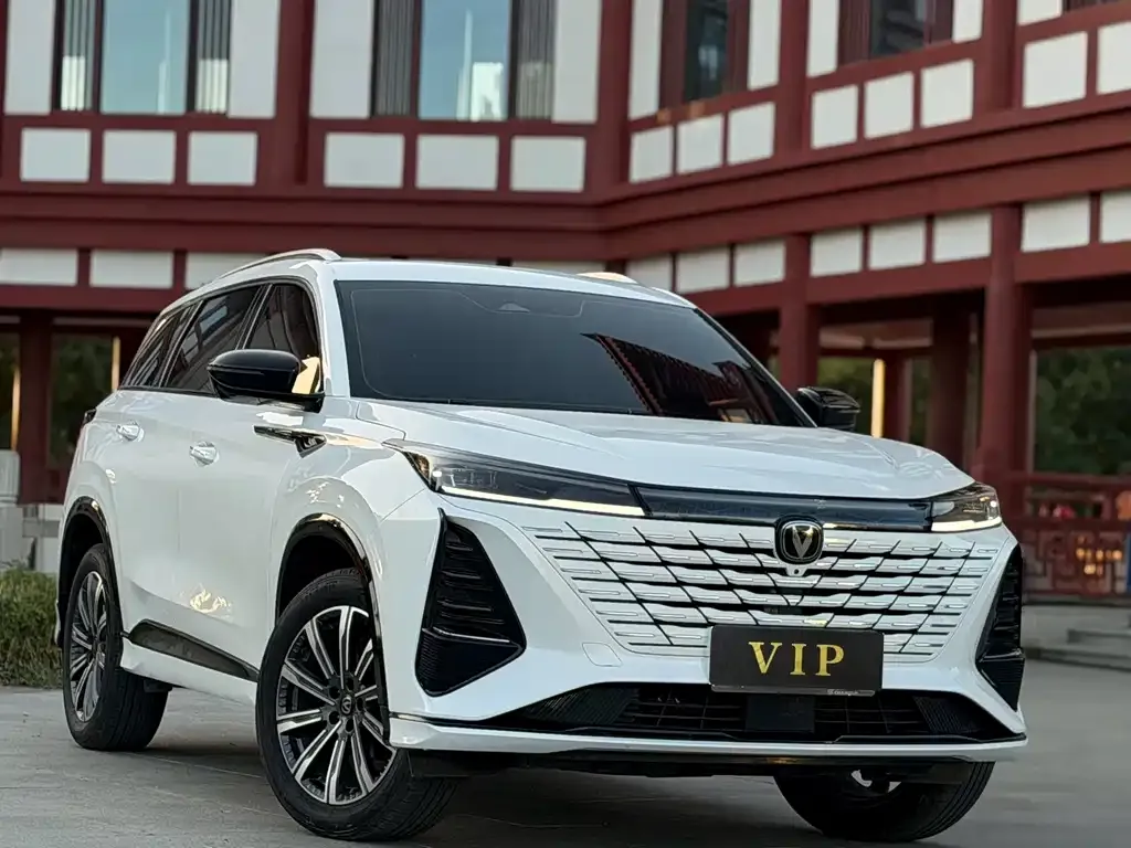 Changan CS75PLUS — фото 8