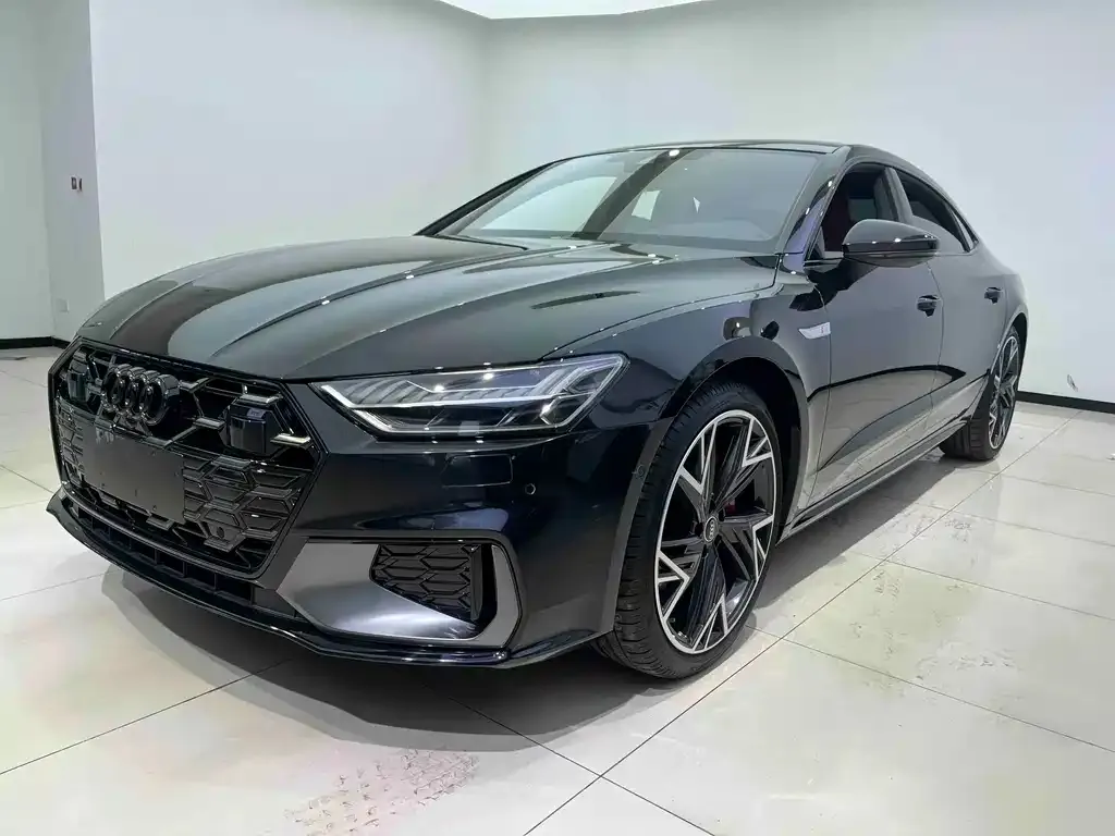 Audi A7L — фото 1