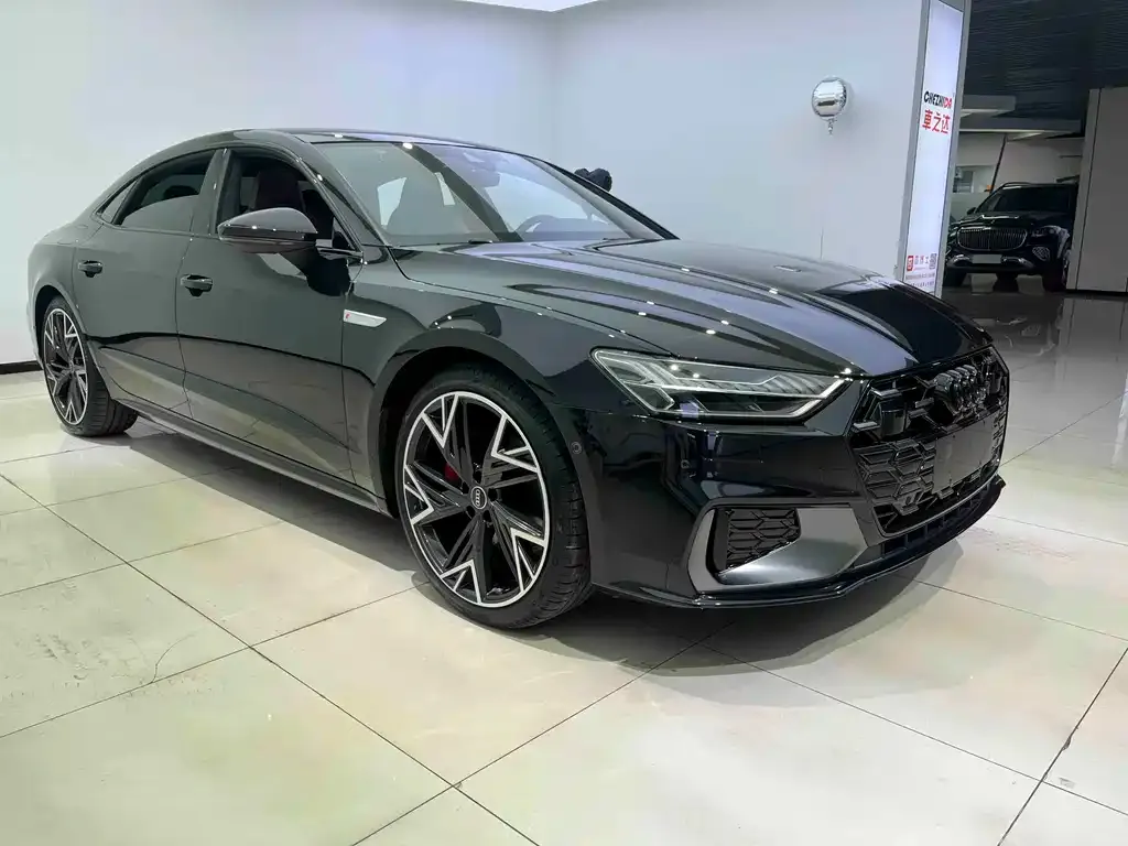 Audi A7L — фото 8