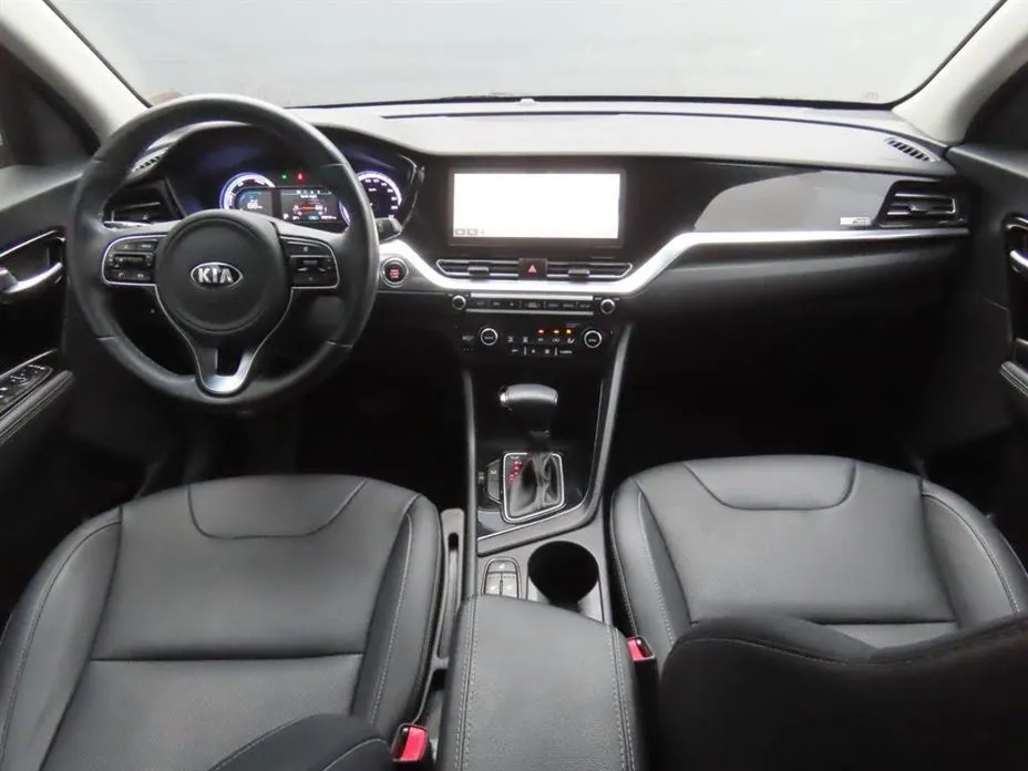 Kia Niro — фото 9