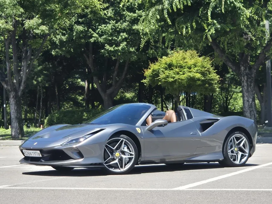 Ferrari F8 — фото 1