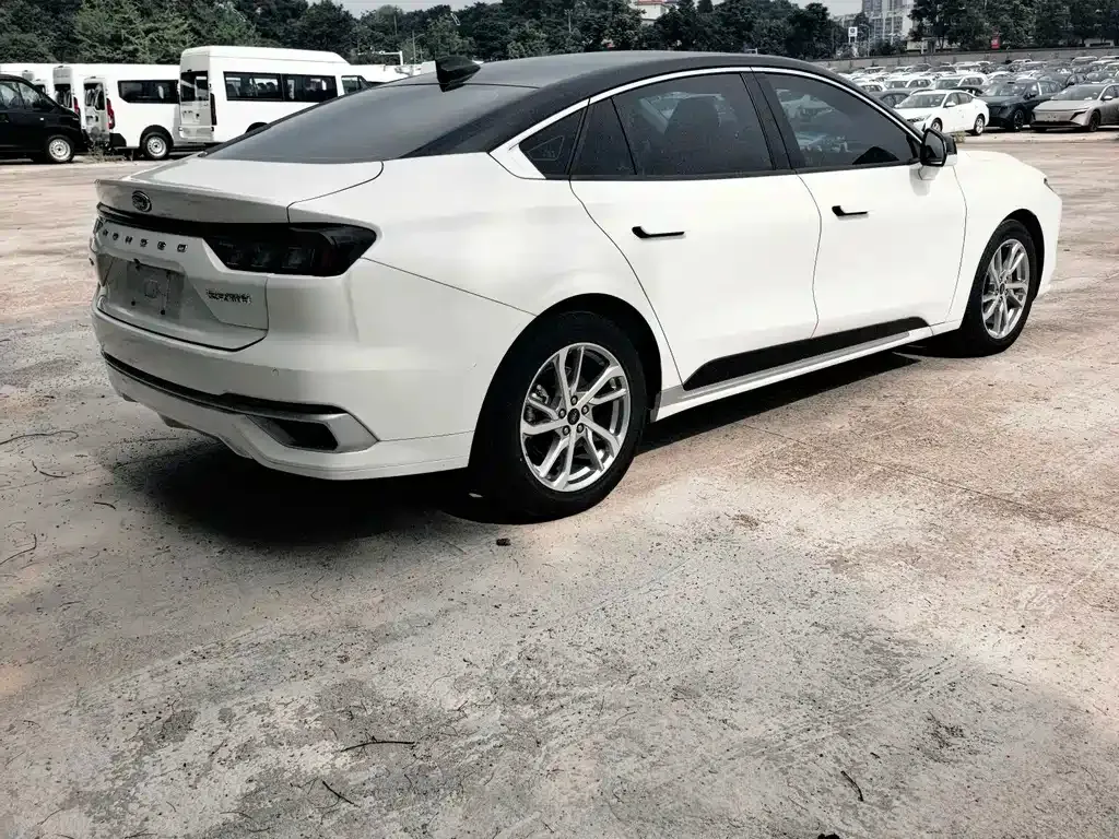 Ford Mondeo — фото 2