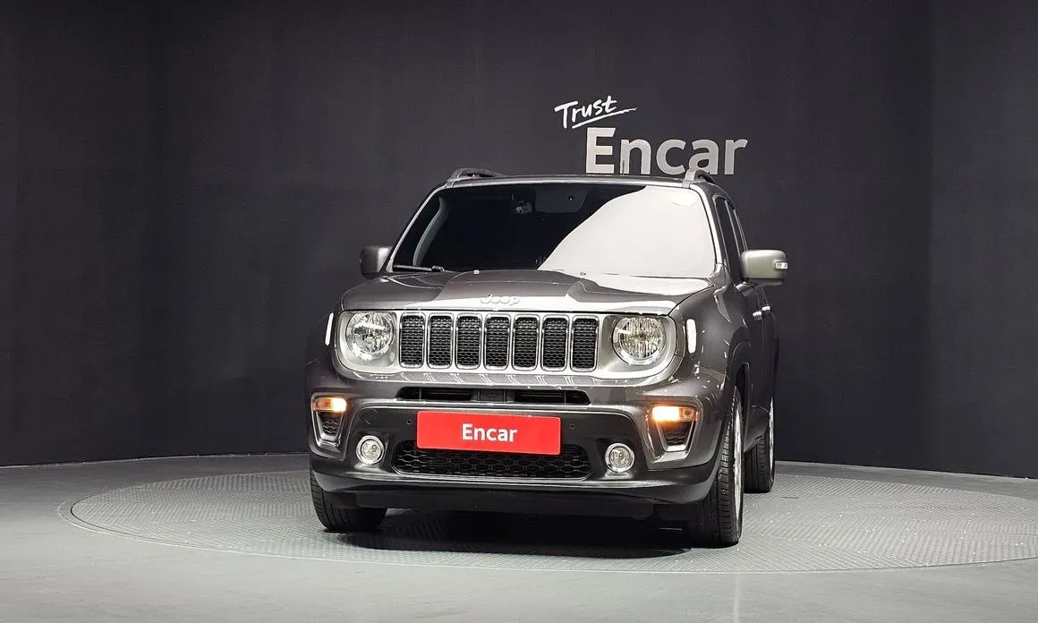 Jeep Renegade — фото 4