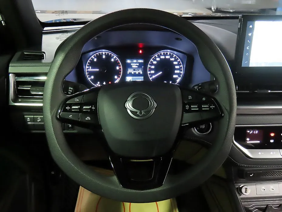 KG Mobility (Ssangyong) Rexton — фото 6