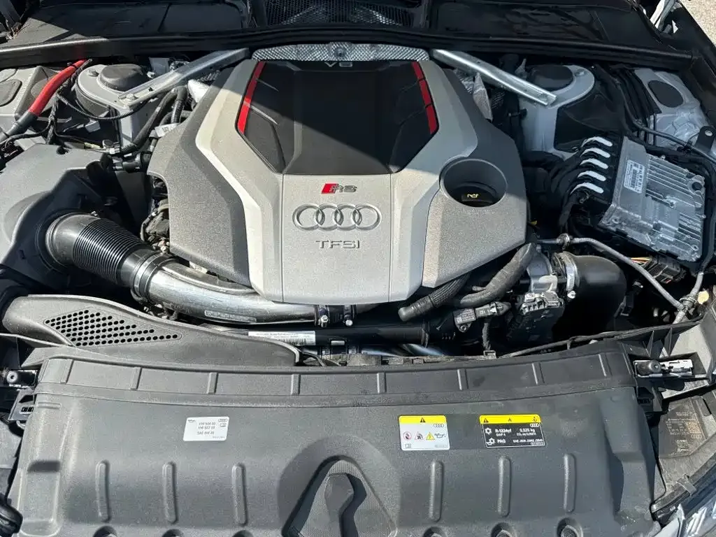 Audi RS 4 — фото 6