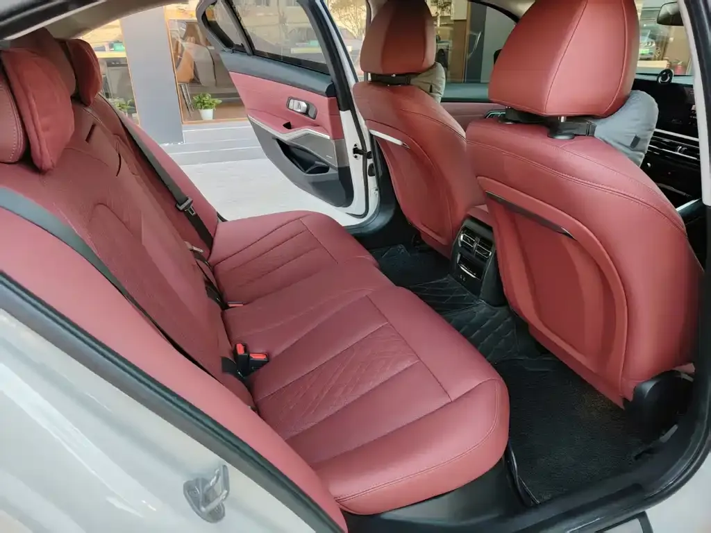 BMW i3 — фото 10