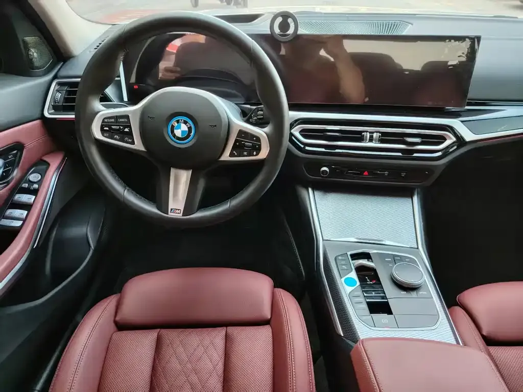 BMW i3 — фото 9