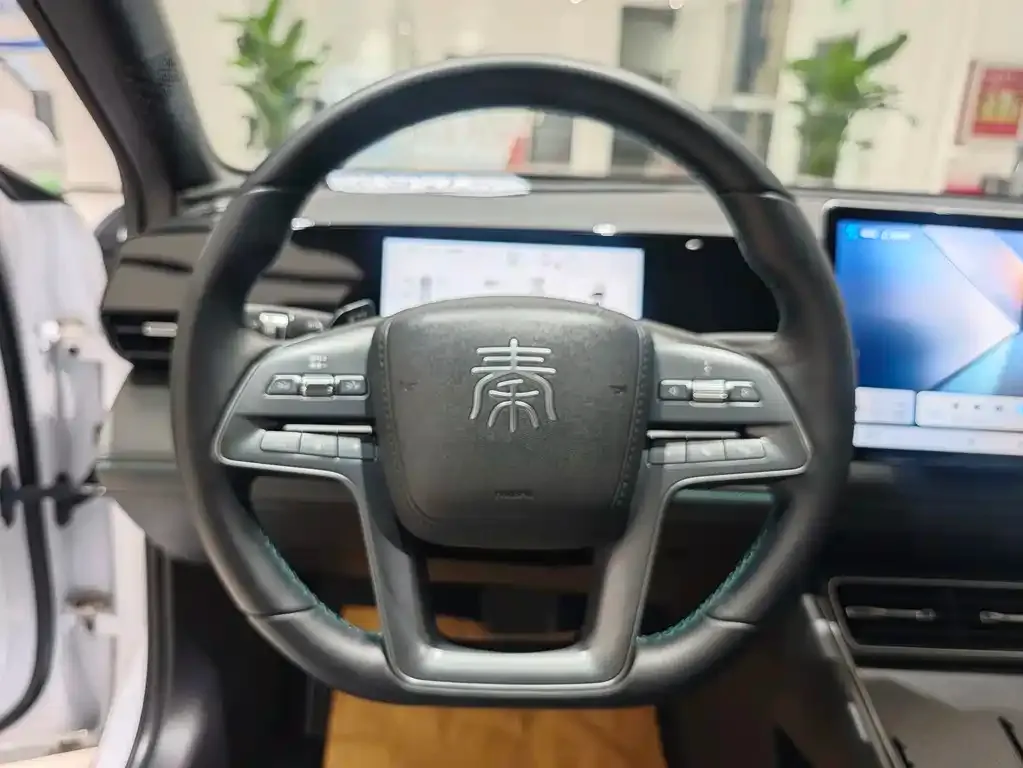 BYD Qin L — фото 10
