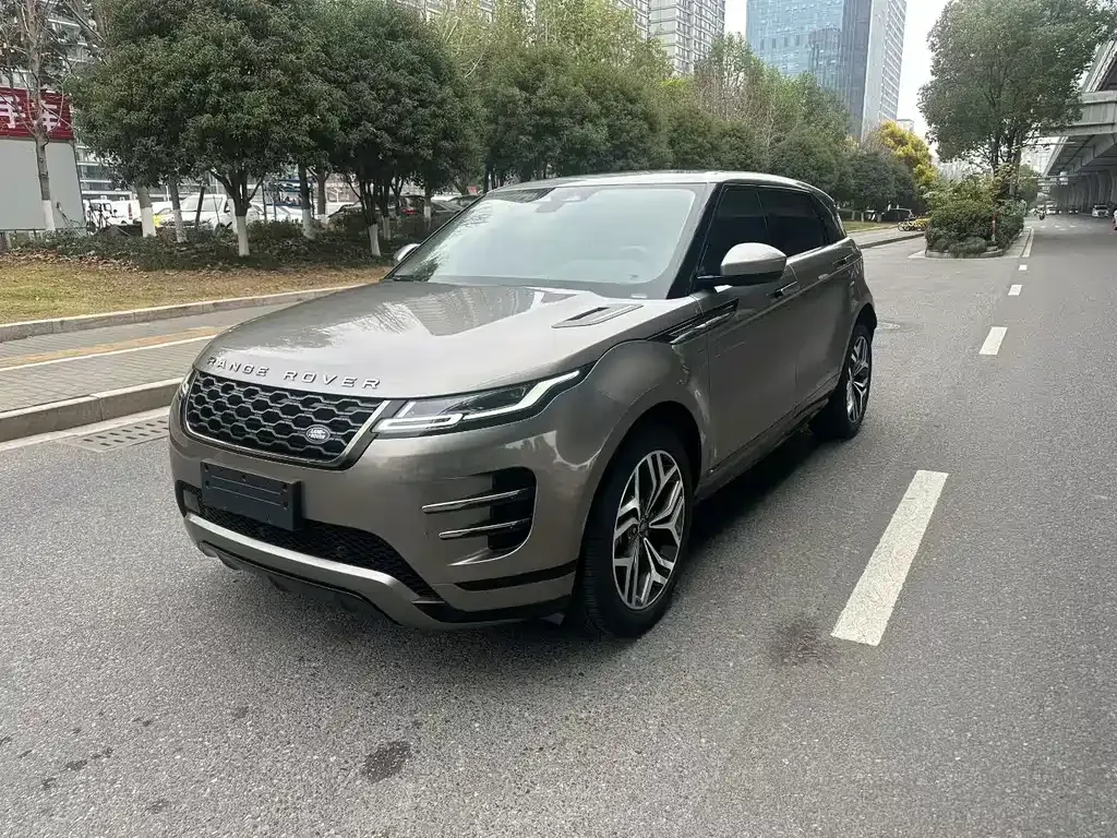 Land Rover Evoque — фото 1