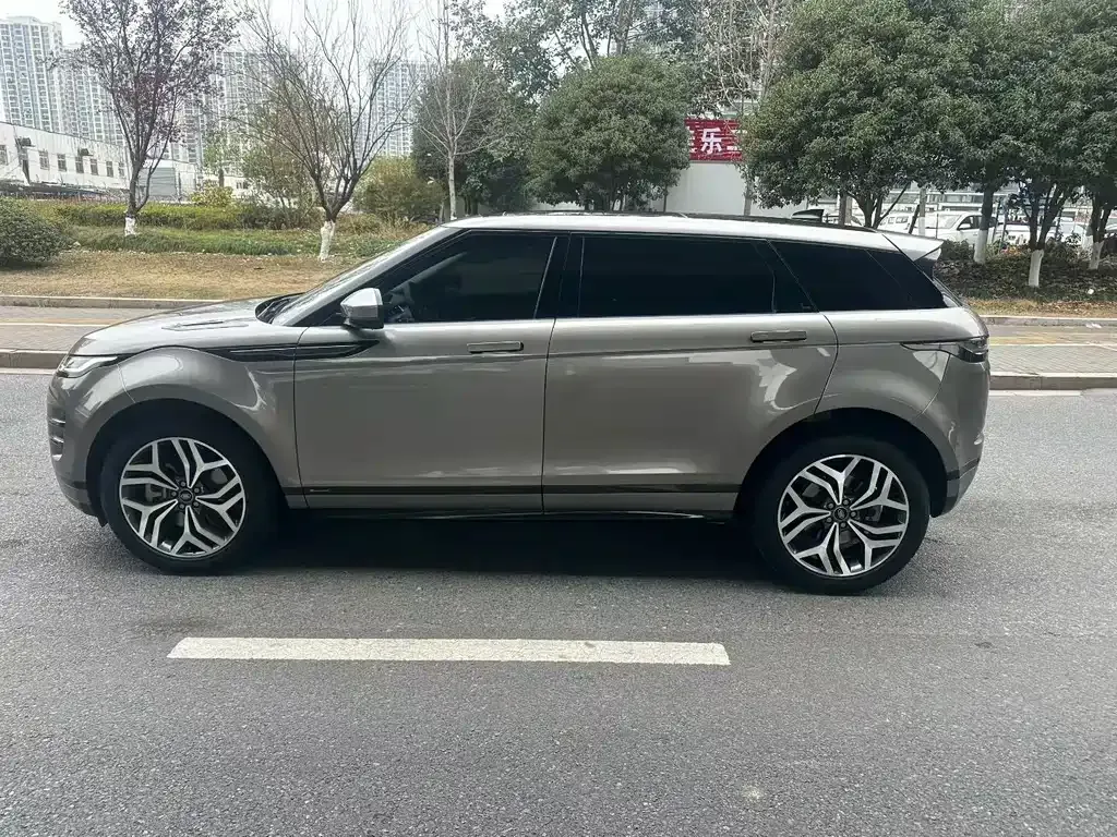 Land Rover Evoque — фото 8