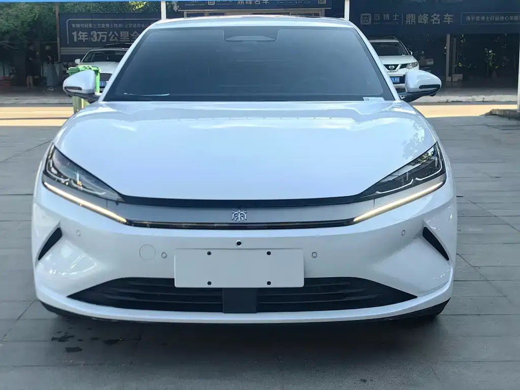 BYD Qin L — фото 5