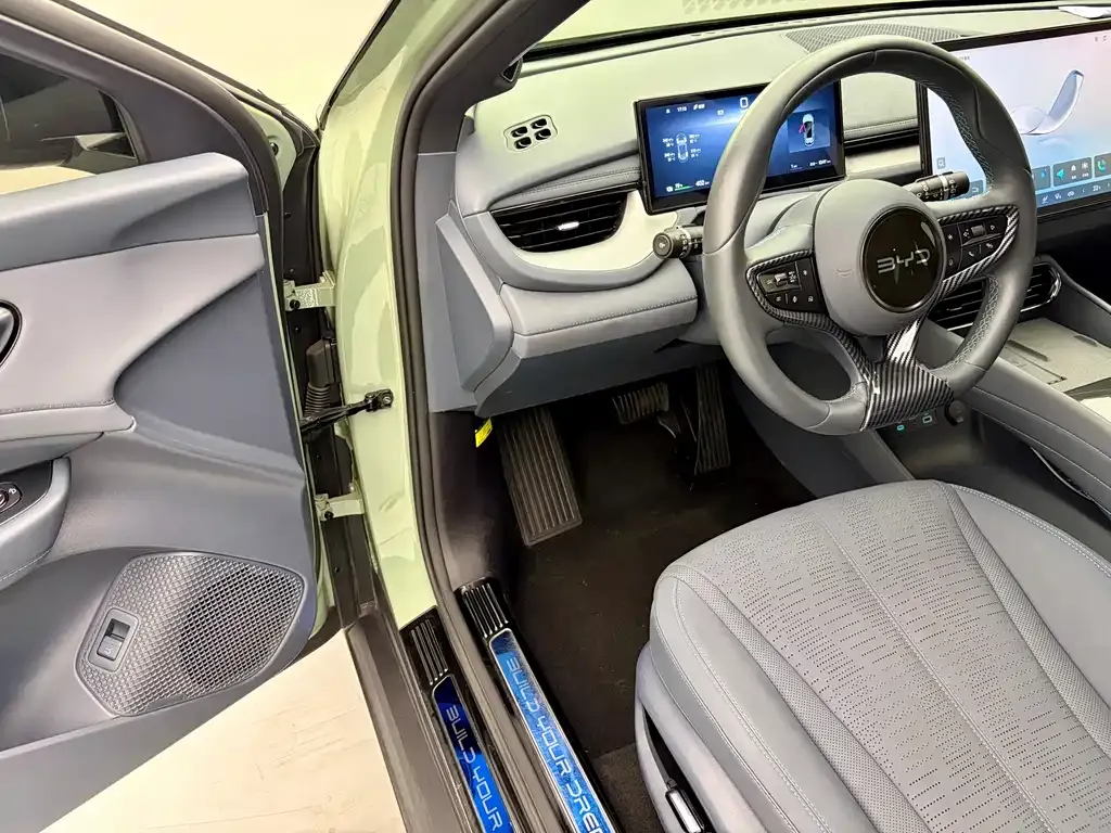 BYD Seal 06GT — фото 9