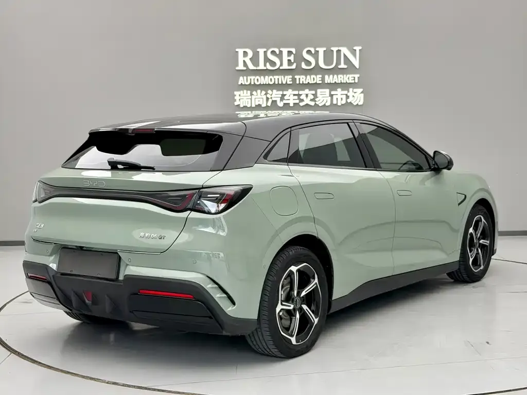 BYD Seal 06GT — фото 3