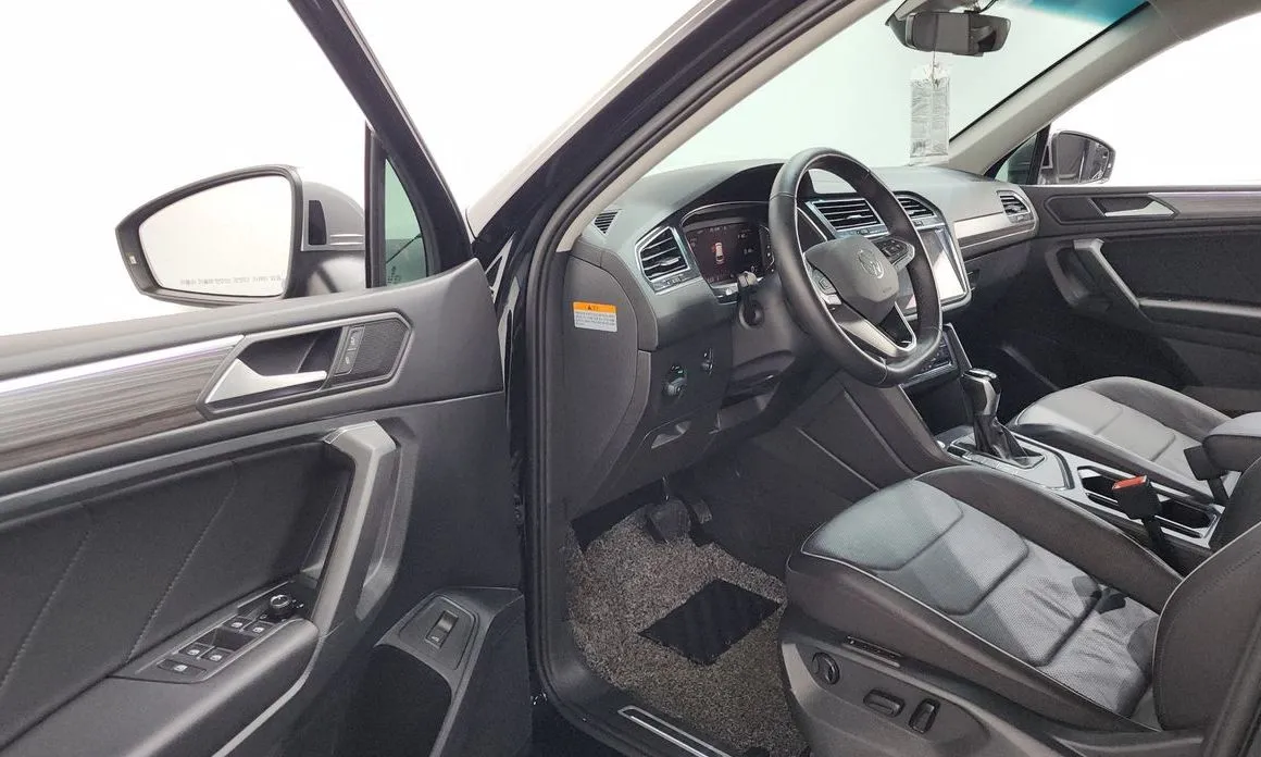Volkswagen Tiguan — фото 5