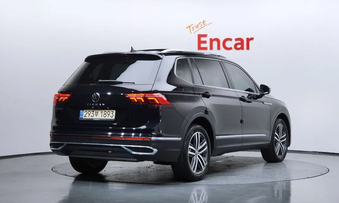 Volkswagen Tiguan — фото 4