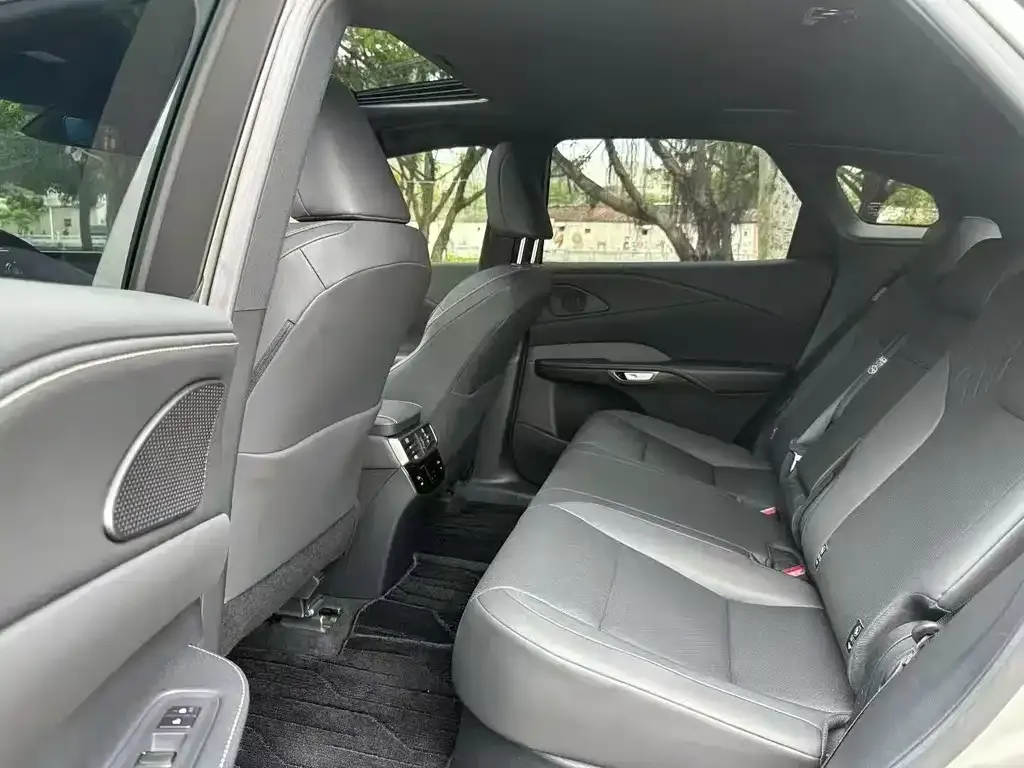 Lexus RX — фото 10