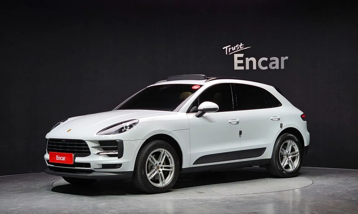 Porsche Macan — фото 1