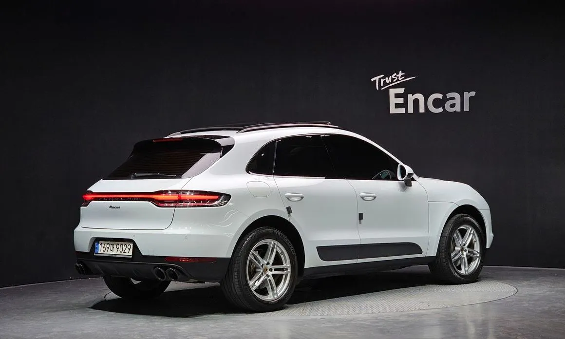Porsche Macan — фото 7
