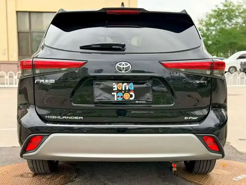 Toyota Highlander — фото 5
