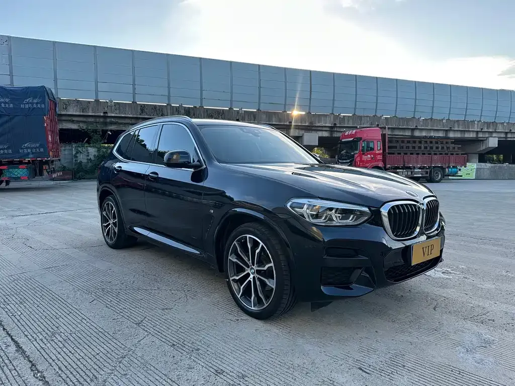 BMW X3 — фото 9