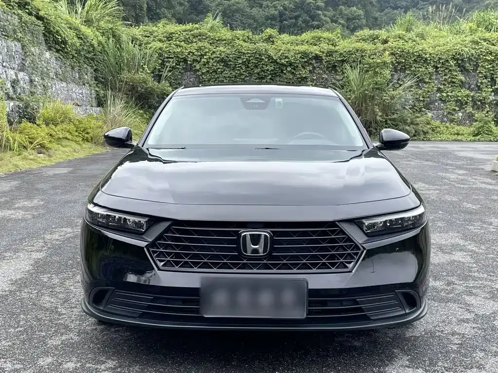 Honda Accord — фото 9