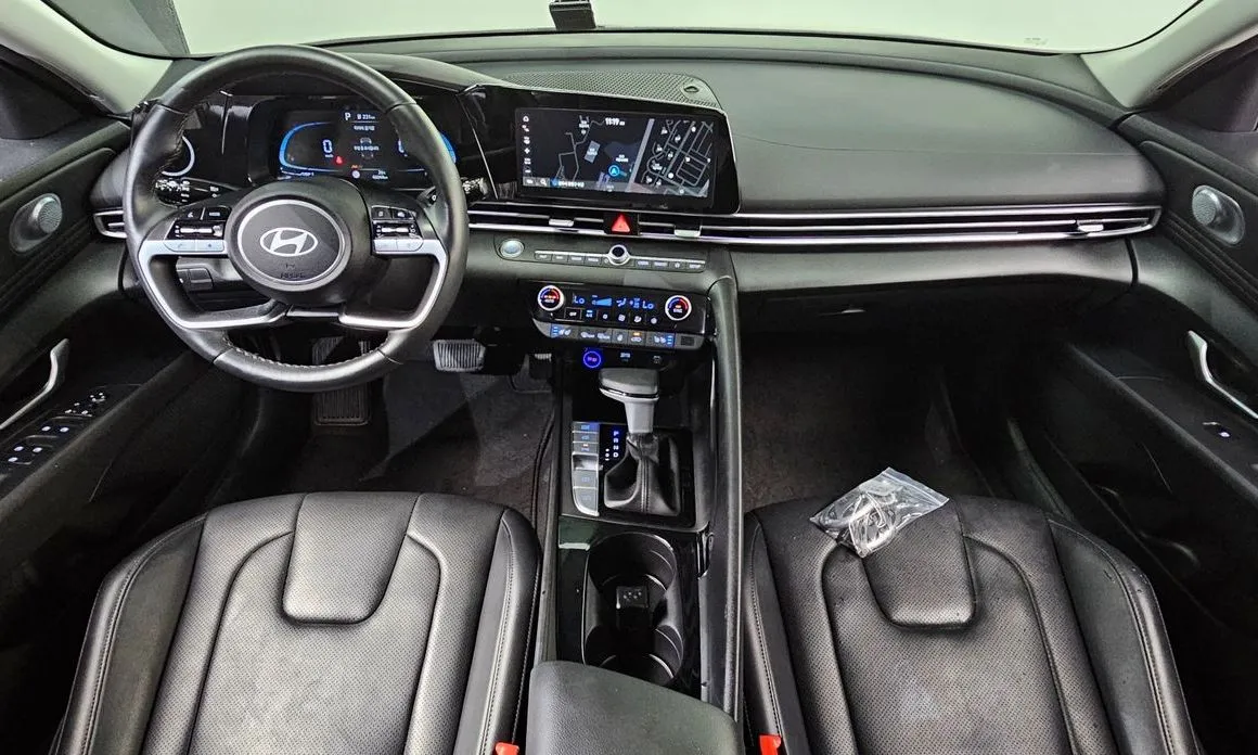 Hyundai AVANTE — фото 9