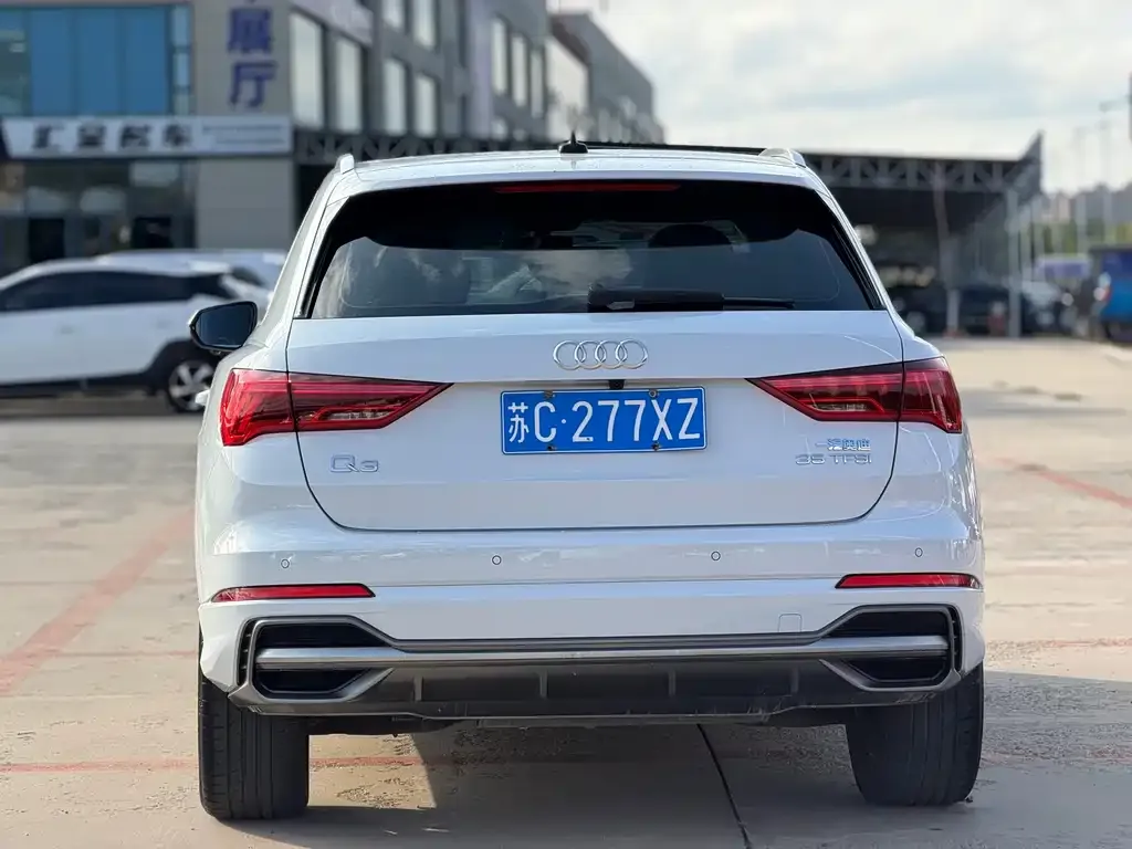 Audi Q3 — фото 3