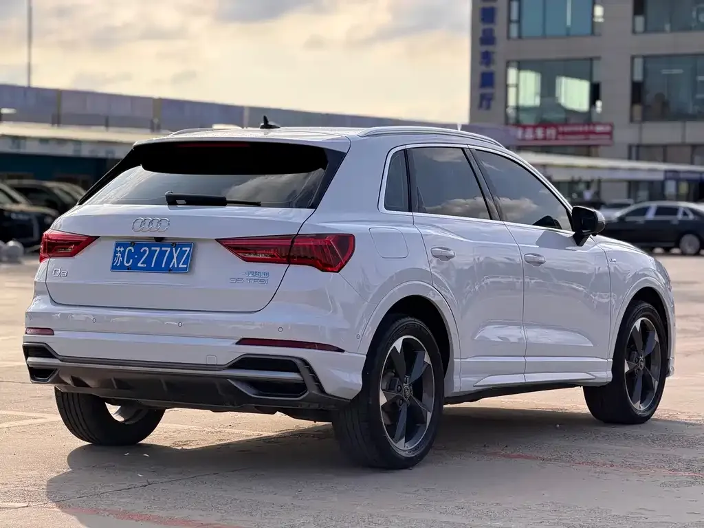 Audi Q3 — фото 2
