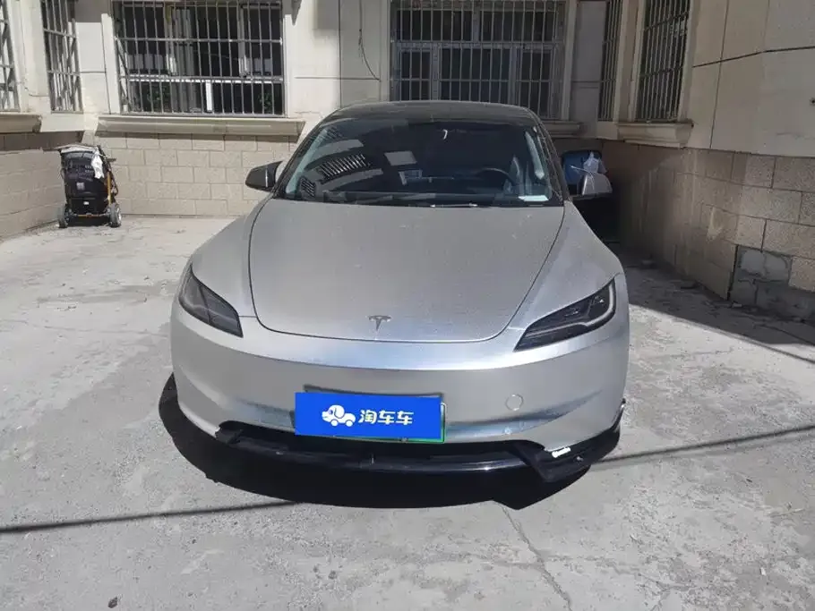 Tesla Model 3 — фото 4